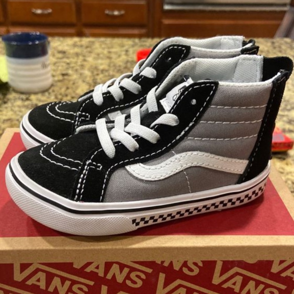 Gray and black vans